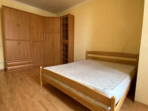 квартира по адресу Анны Ахматовой ул., 48