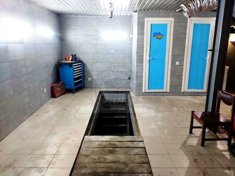 комерційна за адресою Чубинського вул., 8-В