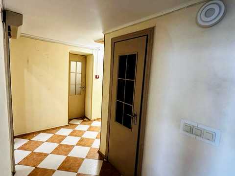 комерційна за адресою Михайлівська вул., 22-А