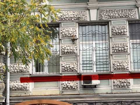 комерційна за адресою Михайлівська вул., 22-А