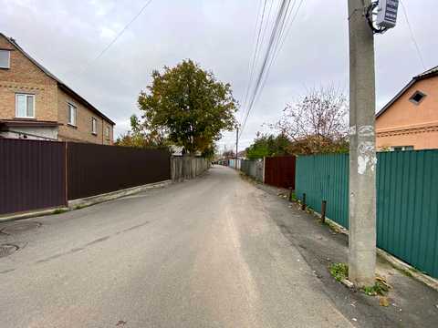 ділянка за адресою с. Софіївська Борщагівка, Берегова вул., 18
