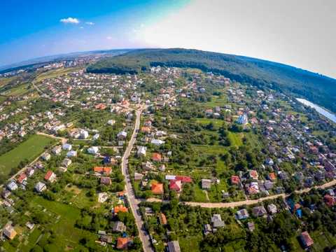 ділянка за адресою малинова