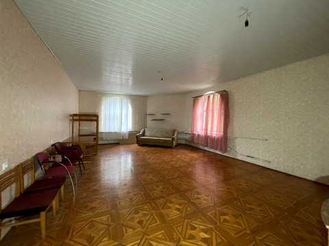 комерційна за адресою смт. Ворзель, Михайла Городецького вул. (Горького), 1
