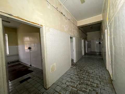 комерційна за адресою смт. Ворзель, Михайла Городецького вул. (Горького), 1
