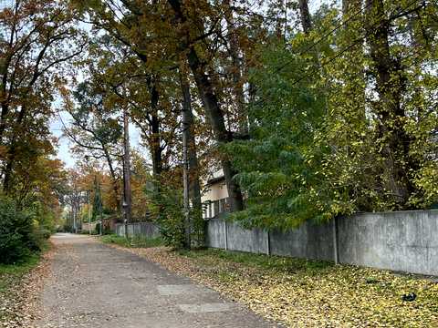 комерційна за адресою смт. Ворзель, Михайла Городецького вул. (Горького), 1