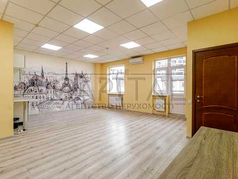 комерційна за адресою Глибочицька вул., 32-А