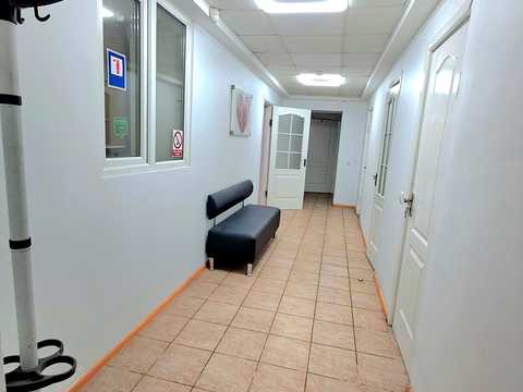 комерційна за адресою В'ячеслава Чорновола вул., 10