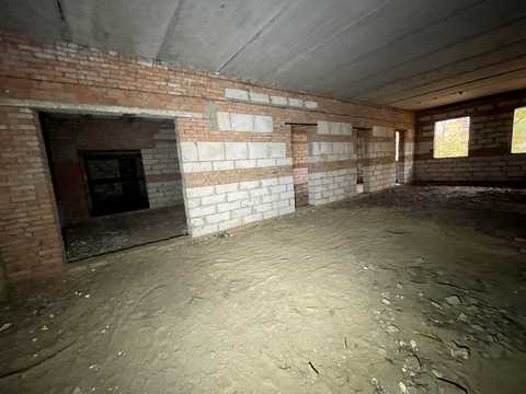 комерційна за адресою смт. Ворзель, Семенівська, 1
