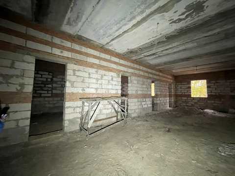 комерційна за адресою смт. Ворзель, Семенівська, 1