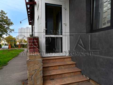 комерційна за адресою Київ, Здолбунівська вул., 7