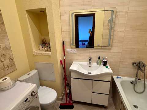 квартира за адресою Олександрівський просп. (Косіора), 122а