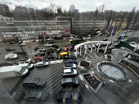 комерційна за адресою Глибочицька вул., 73