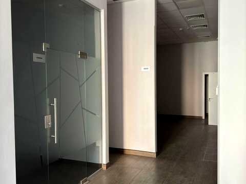 комерційна за адресою В'ячеслава Чорновола вул., 29-А