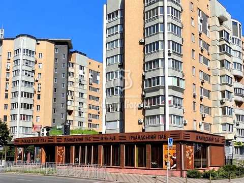 квартира за адресою Раїси Окіпної вул., 4