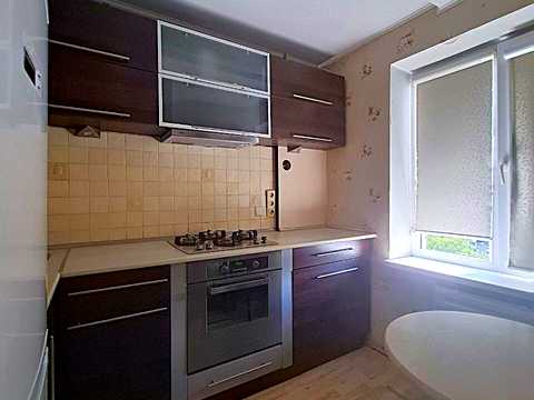 квартира за адресою Братиславська вул., 34-Б