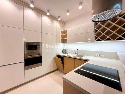 квартира за адресою Болсуновська вул. (Сергія Струтинського), 2