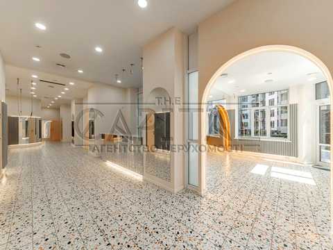 комерційна за адресою Андрія Верхогляда вул. (Михайла Драгомирова), 10