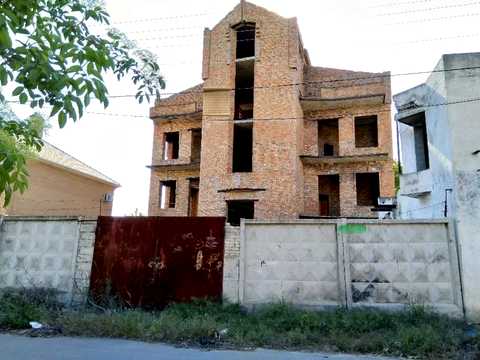 дом по адресу Весела