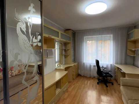 квартира за адресою Героїв просп., 12