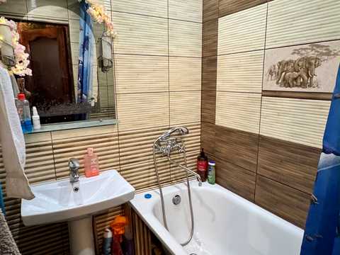 квартира за адресою Жоліо Кюрі вул., 24а