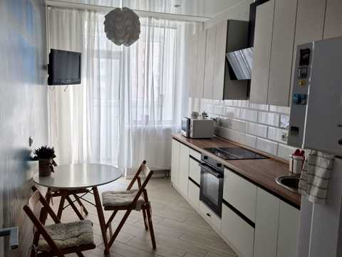 квартира по адресу Драгоманова ул., 2