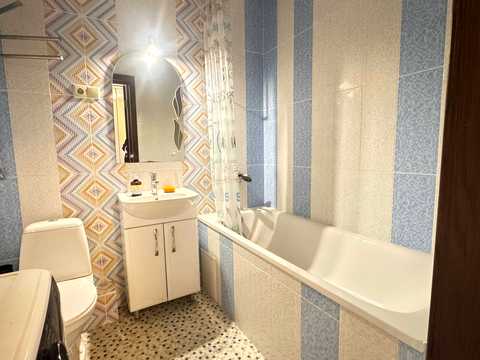 квартира за адресою Вишневе, Лесі Українки вул., 74-А