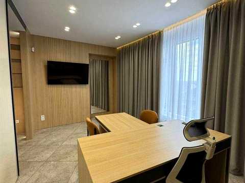 комерційна за адресою Київ, Буслівська вул., 12