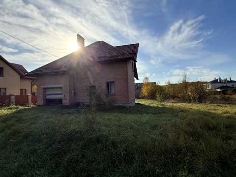 будинок за адресою с. Суховоля, Володимира Великого