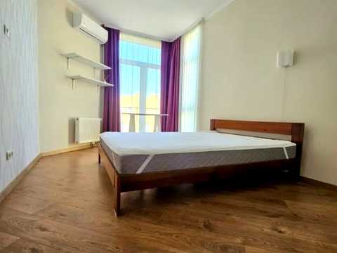 квартира за адресою Регенераторна вул., 4 к12