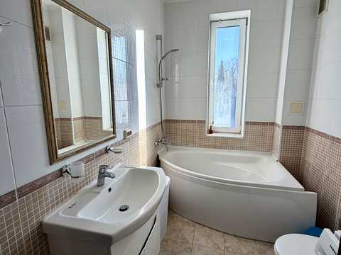 будинок за адресою Центральна, 20