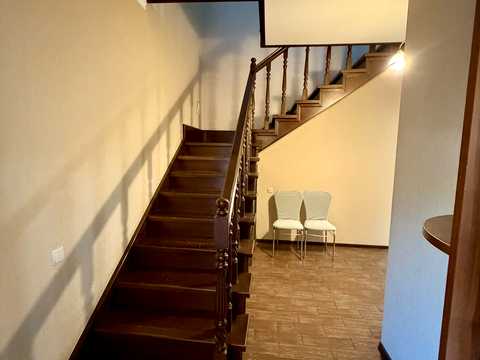 будинок за адресою Центральна, 20