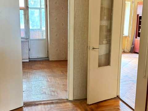 квартира за адресою Срібляста вул., 4