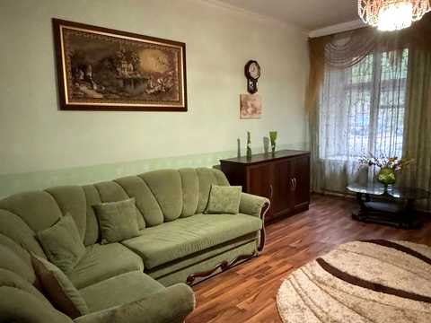квартира за адресою Єврейська вул. (Бебеля), 9