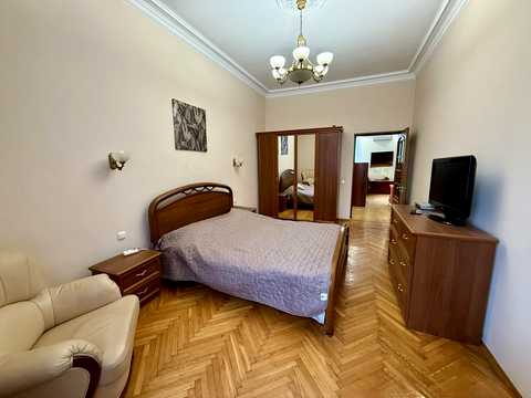 квартира за адресою Бориса Грінченка вул., 4