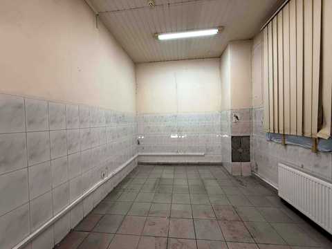 комерційна за адресою Езау, 17б
