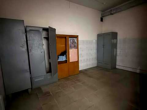 комерційна за адресою Езау, 17б