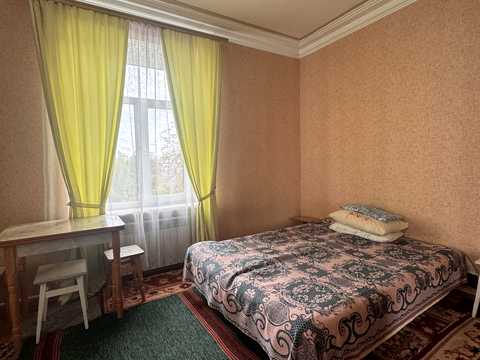 кімната за адресою Будівельників вул., 38/14
