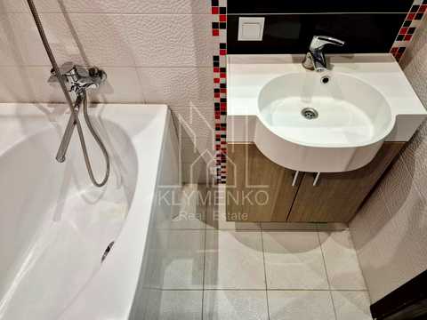 квартира за адресою Драгоманова вул., 6/1