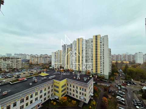 квартира за адресою Драгоманова вул., 6/1