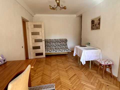 квартира за адресою Євгена Танцюри вул. (Генерала Петрова), 9/2