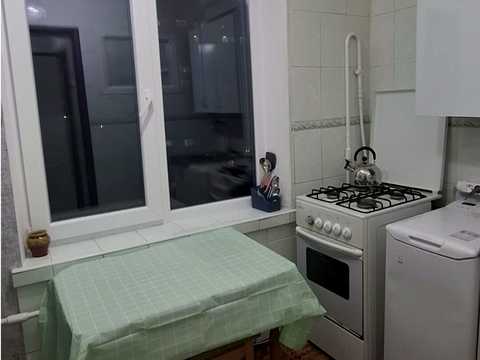 квартира за адресою Богатирська вул., 14
