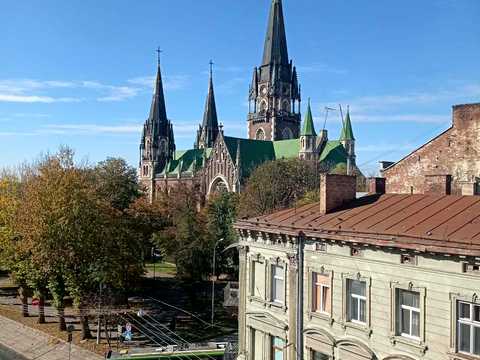 квартира за адресою Шептицьких вул., 43