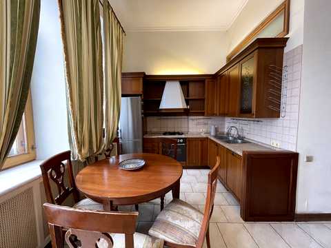 квартира за адресою Стрілецька вул., 28