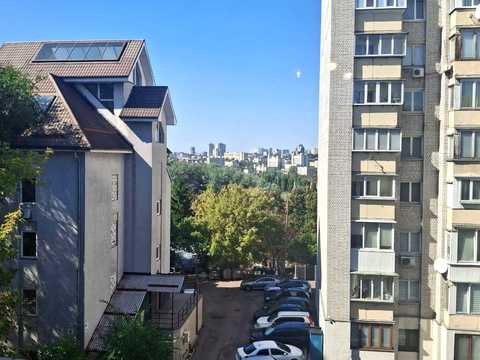 квартира за адресою Київ, Тополева вул., 3
