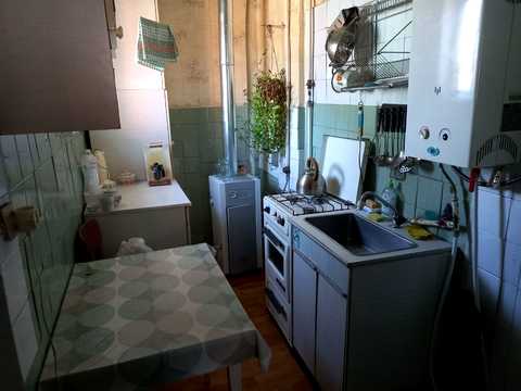 будинок за адресою Захистників України