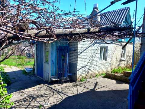 будинок за адресою Захистників України