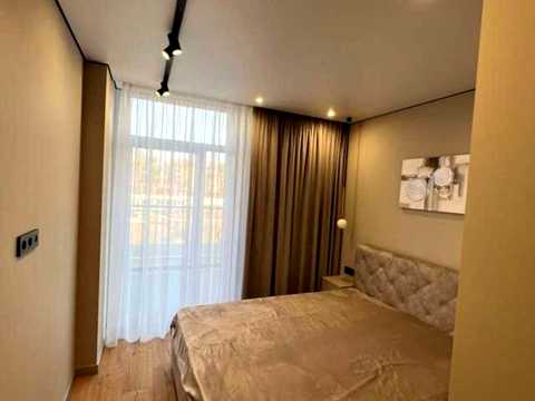 квартира за адресою Київ, Салютна вул., 2к16
