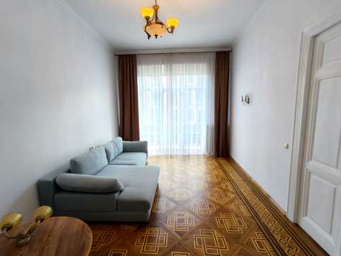 квартира за адресою Пантелеймона Куліша вул., 47
