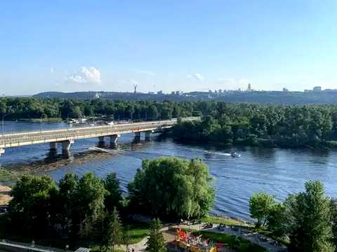 квартира за адресою Микільсько-Слобідська вул., 3-Б