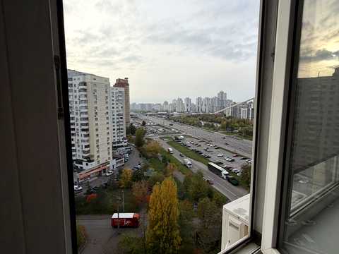 квартира по адресу Миколы Бажана просп., 26
